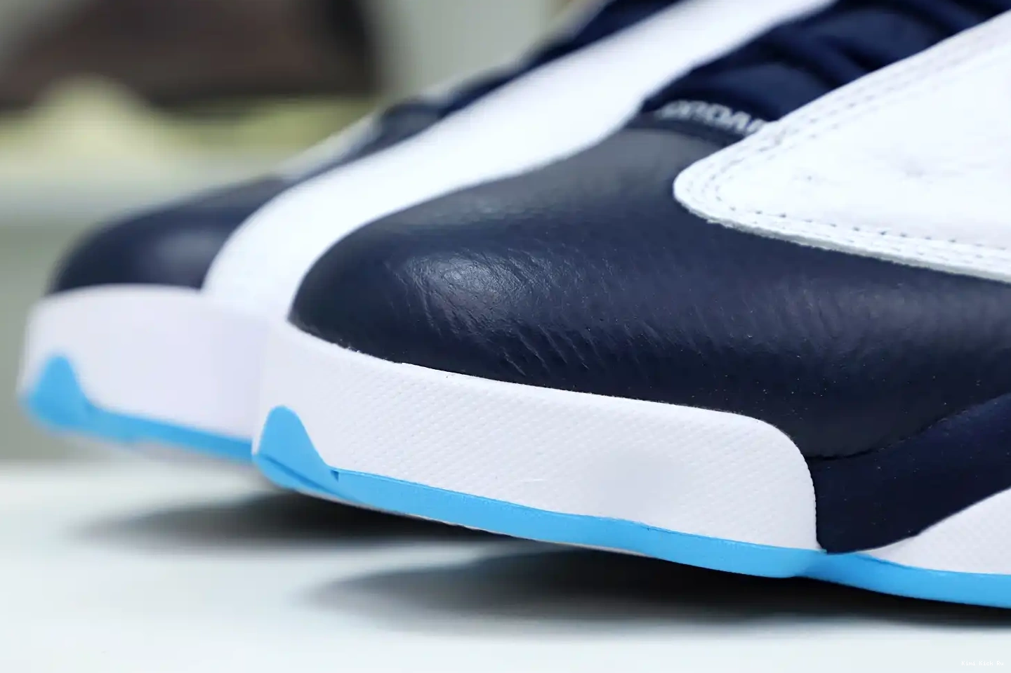 13 POWDER WHITE Kimikick BLUE OBSIDIAN 414571-144 RETRO JORDAN AIR 0603